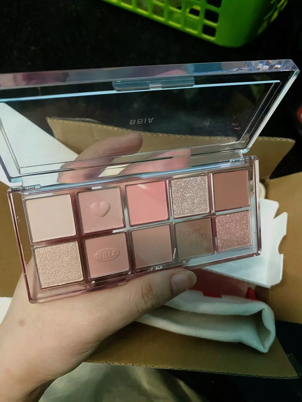 Nhấp để xem toàn màn hình BBIA Essential Eye Palette photo review